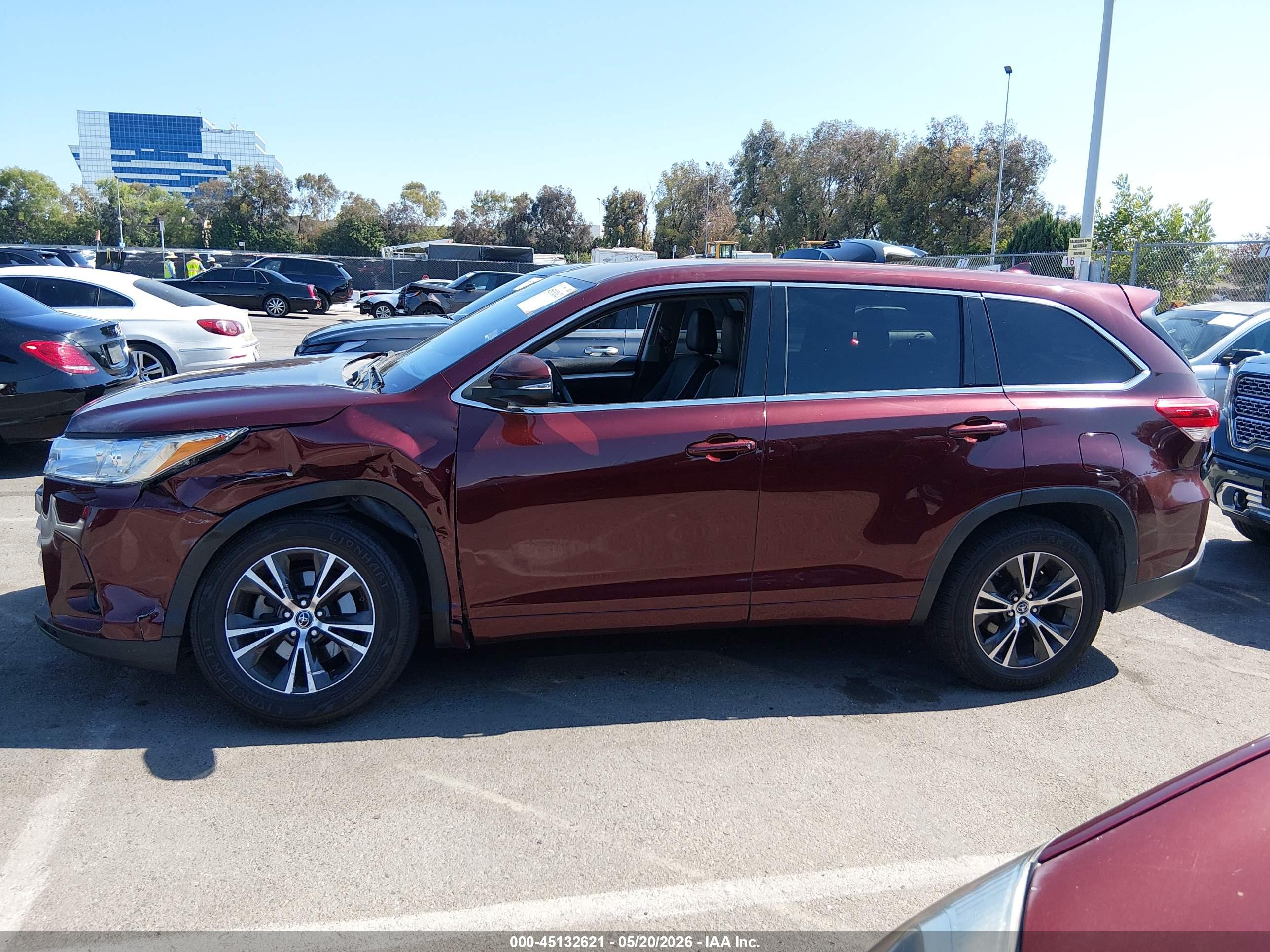 2018 TOYOTA HIGHLANDER LE PLUS