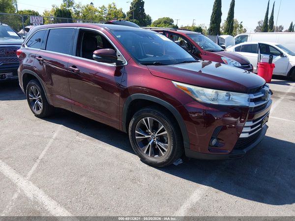 2018 TOYOTA HIGHLANDER LE PLUS