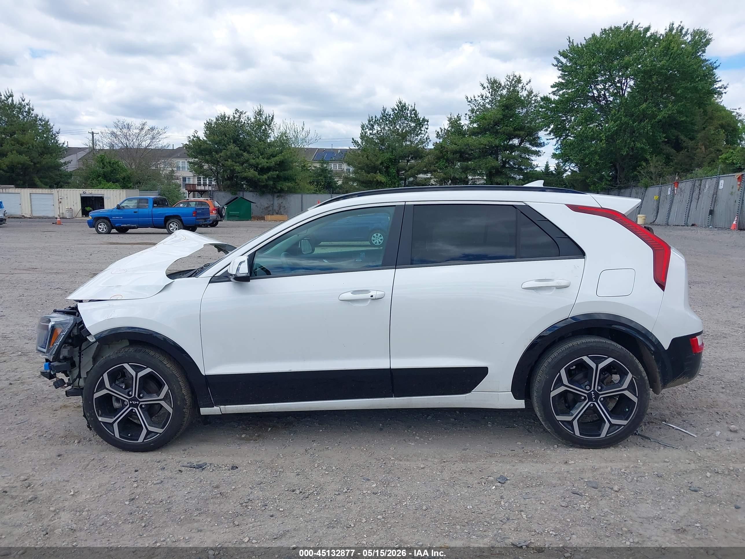 2024 KIA NIRO EX TOURING