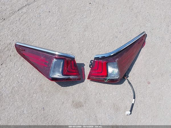 2022 LEXUS ES 300H 300h Base