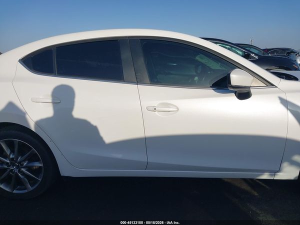 2018 MAZDA MAZDA3 TOURING