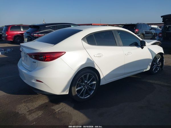 2018 MAZDA MAZDA3 TOURING
