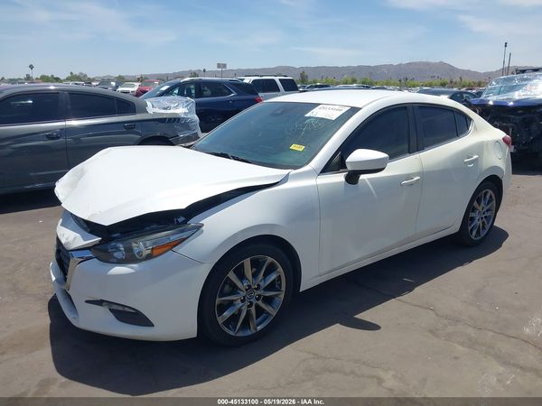 2018 MAZDA MAZDA3 TOURING