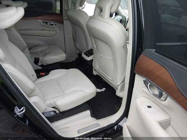 2020 VOLVO XC90