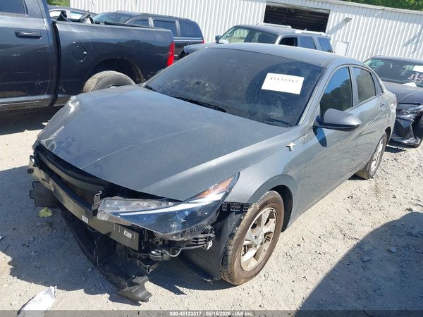 2023 HYUNDAI ELANTRA SE