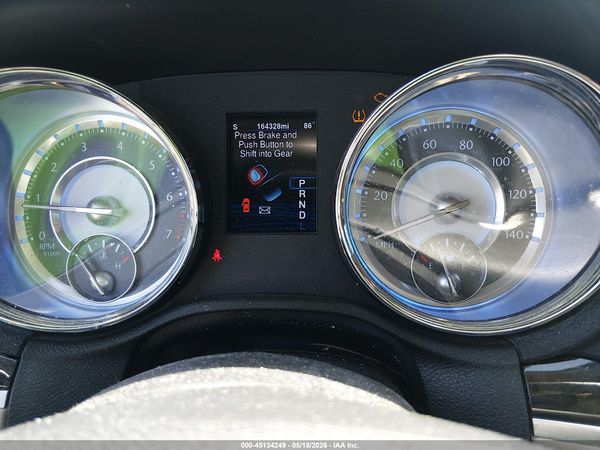 2013 CHRYSLER 300 MOTOWN — I7