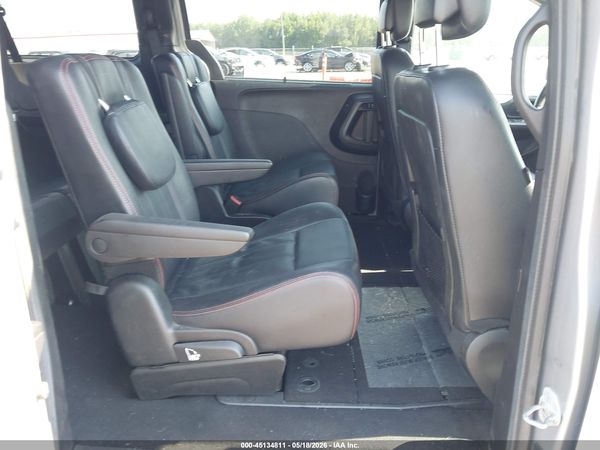 2019 DODGE GRAND CARAVAN GT — I8