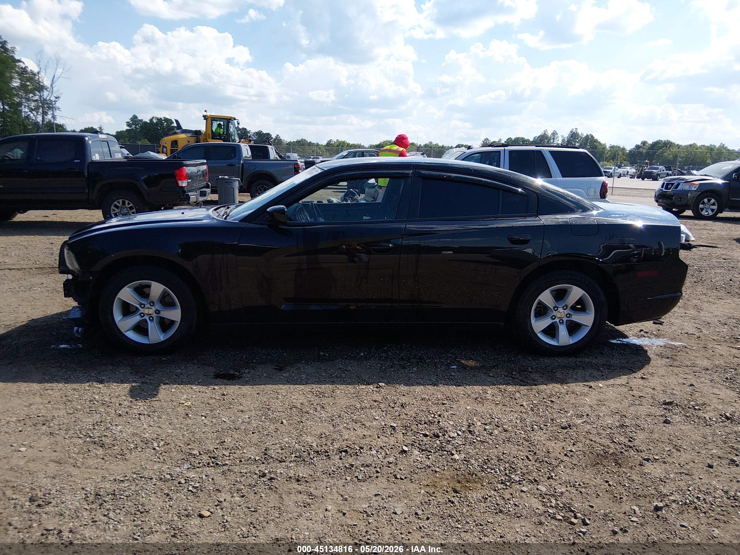 2014 DODGE CHARGER SE