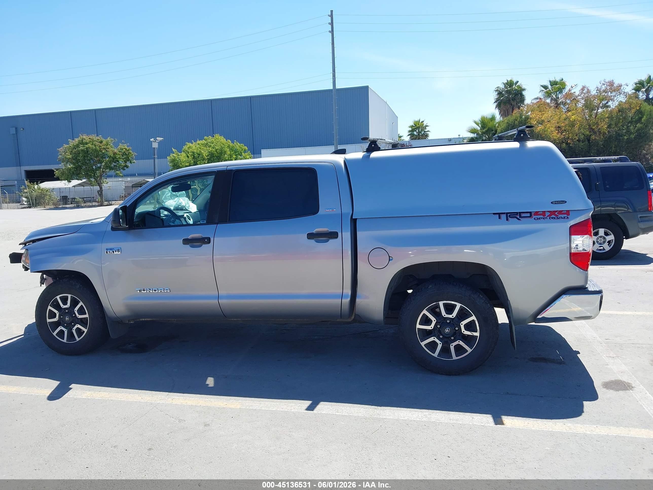 2020 TOYOTA TUNDRA SR5