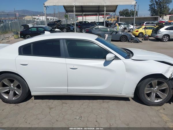 2016 DODGE CHARGER SXT