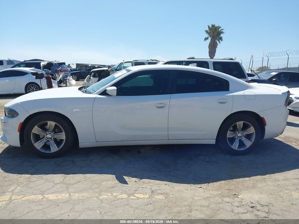 2016 DODGE CHARGER SXT