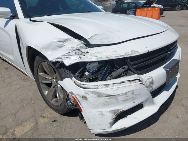 2016 DODGE CHARGER SXT