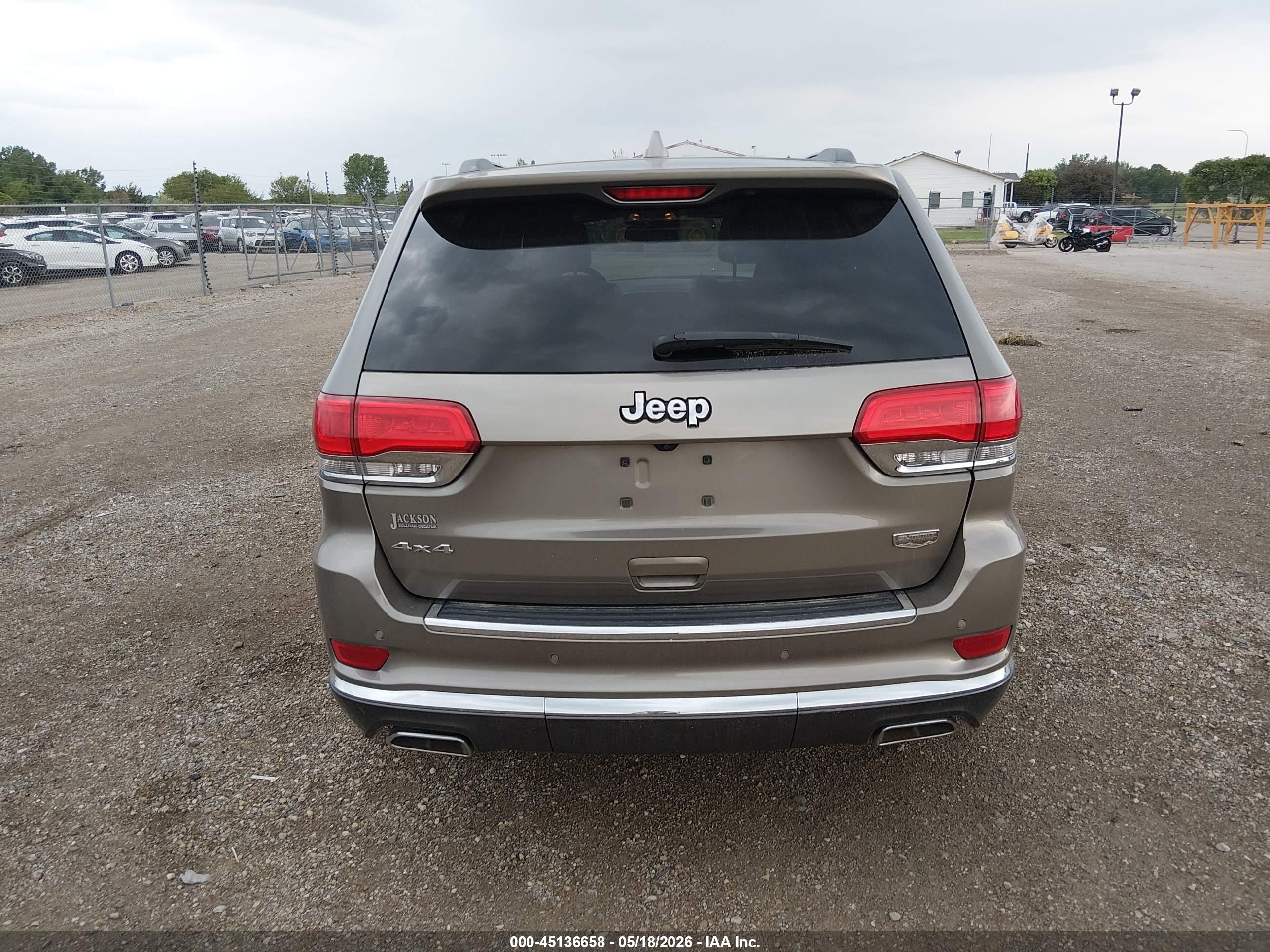 2016 JEEP GRAND CHEROKEE SUMMIT
