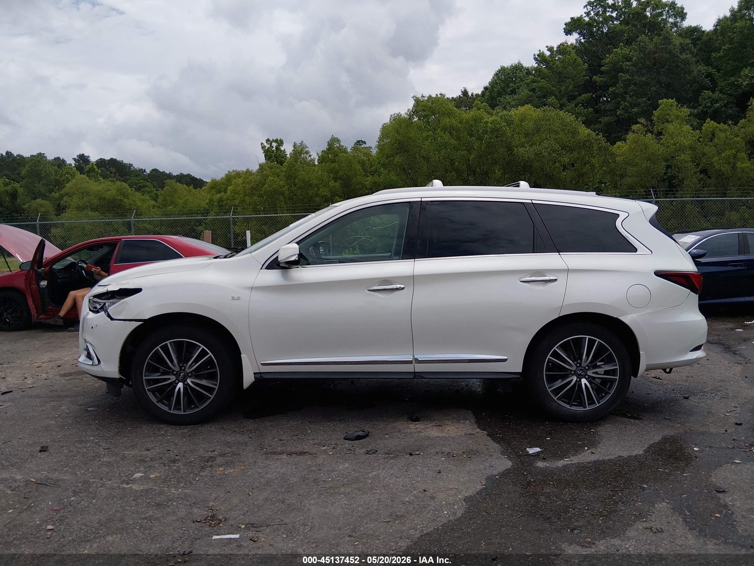 2019 INFINITI QX60 LUXE