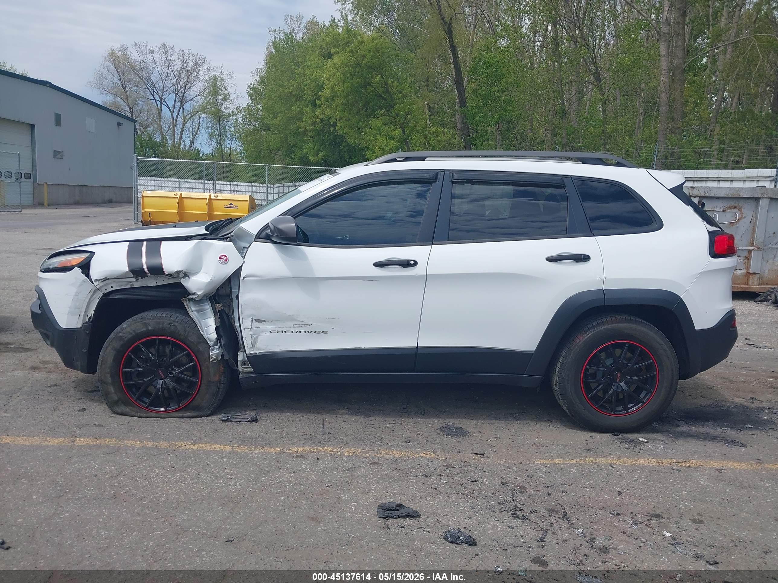 2016 JEEP CHEROKEE TRAILHAWK