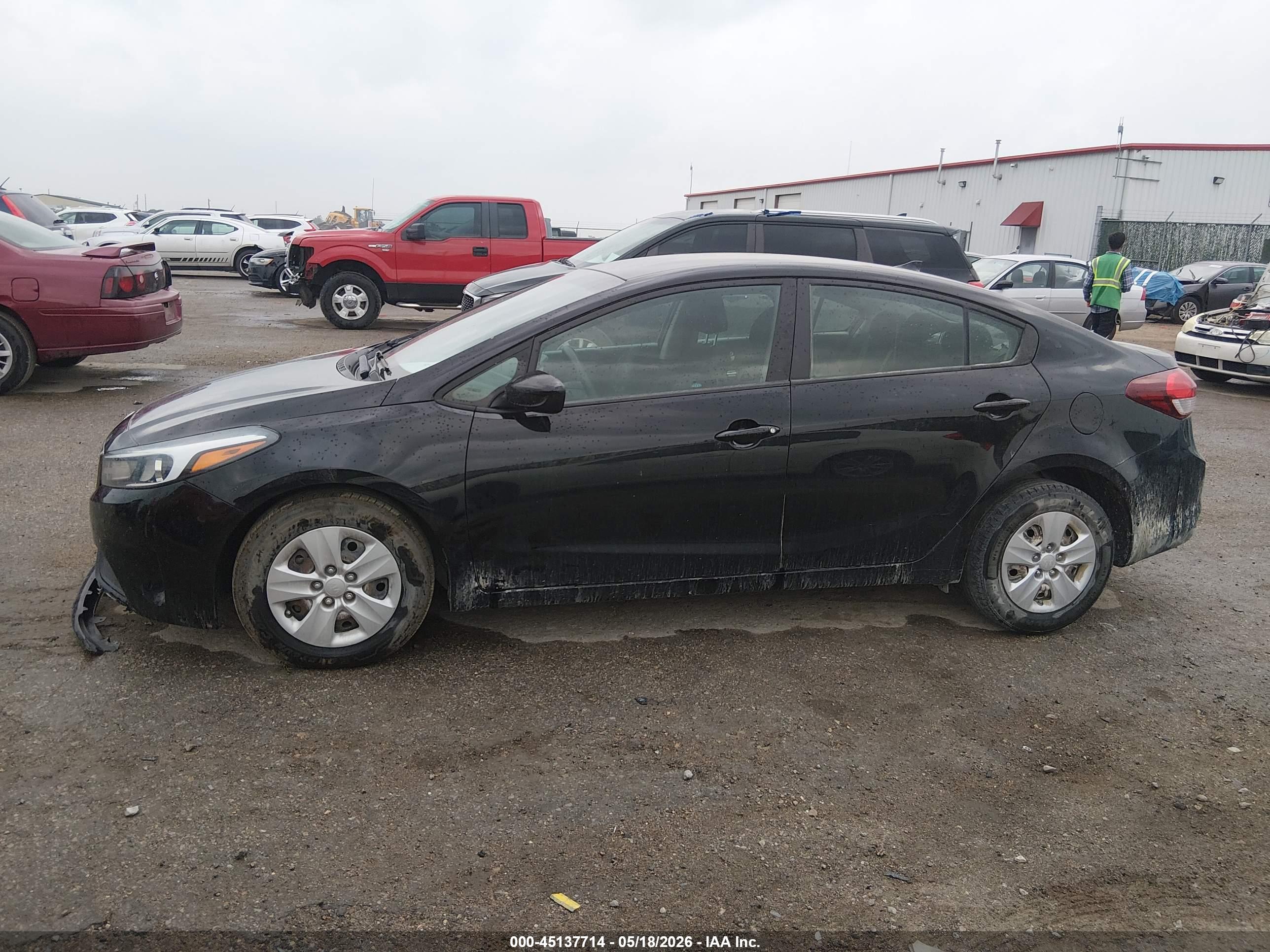 2017 KIA FORTE LX