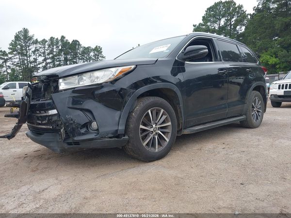 2018 TOYOTA HIGHLANDER XLE