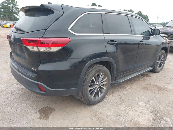 2018 TOYOTA HIGHLANDER XLE