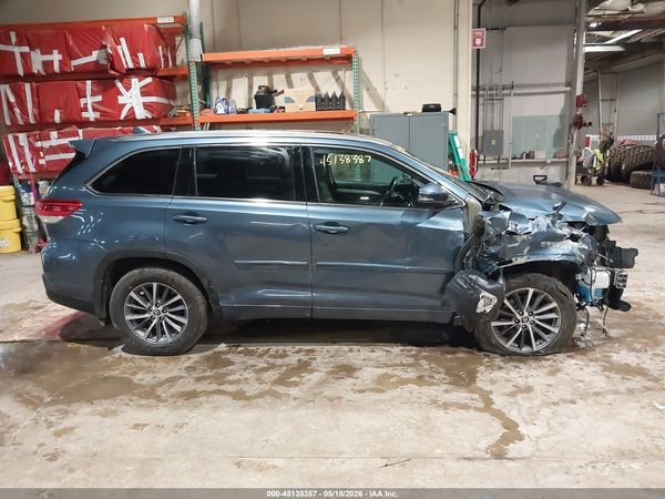 2018 TOYOTA HIGHLANDER XLE