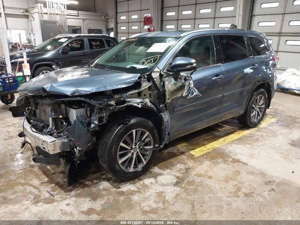 2018 TOYOTA HIGHLANDER XLE