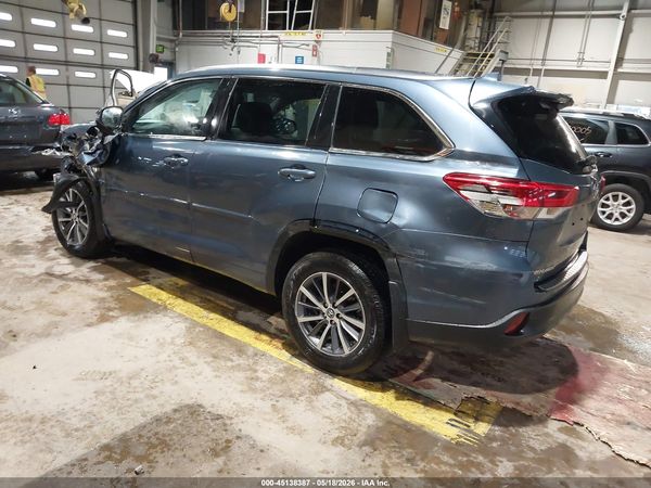 2018 TOYOTA HIGHLANDER XLE