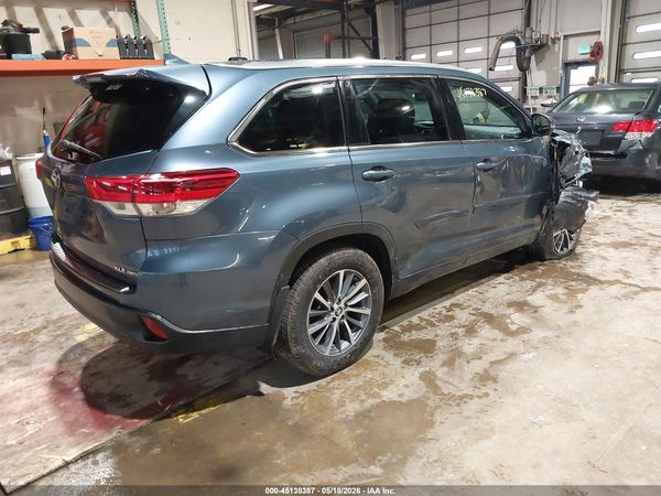 2018 TOYOTA HIGHLANDER XLE