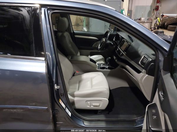 2018 TOYOTA HIGHLANDER XLE