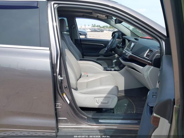 2016 TOYOTA HIGHLANDER LIMITED PLATINUM V6