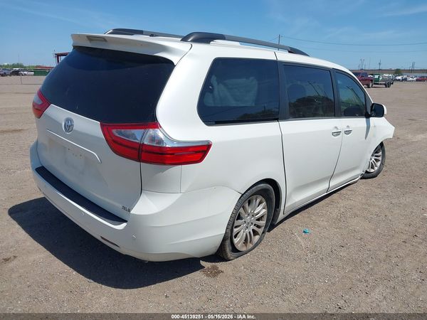 2017 TOYOTA SIENNA XLE 8 PASSENGER
