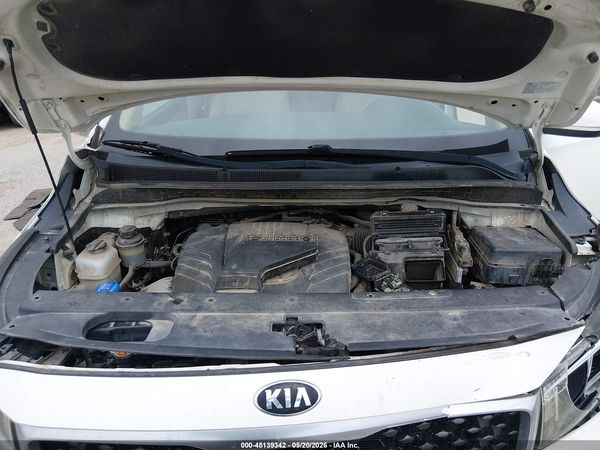 2016 KIA SEDONA LX