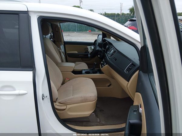2016 KIA SEDONA LX