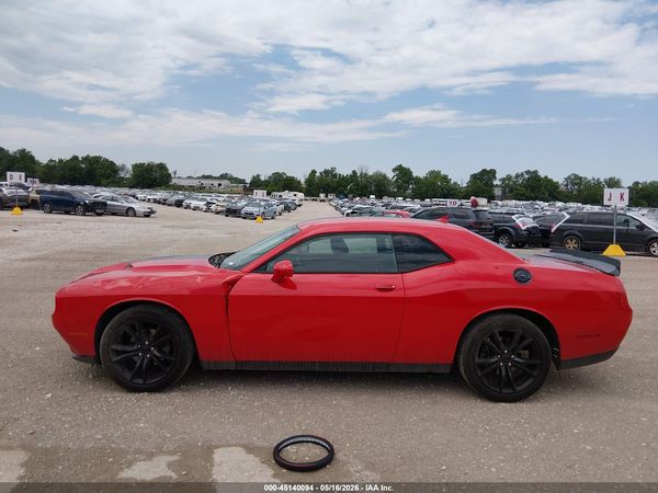 2016 DODGE CHALLENGER SXT
