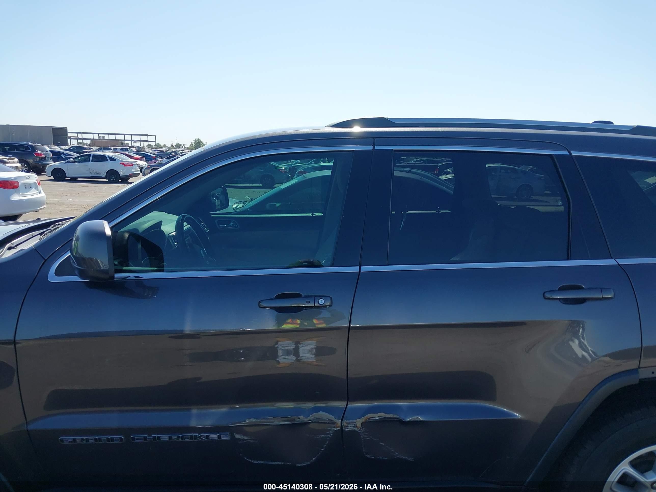 2019 JEEP GRAND CHEROKEE LAREDO E 4X2