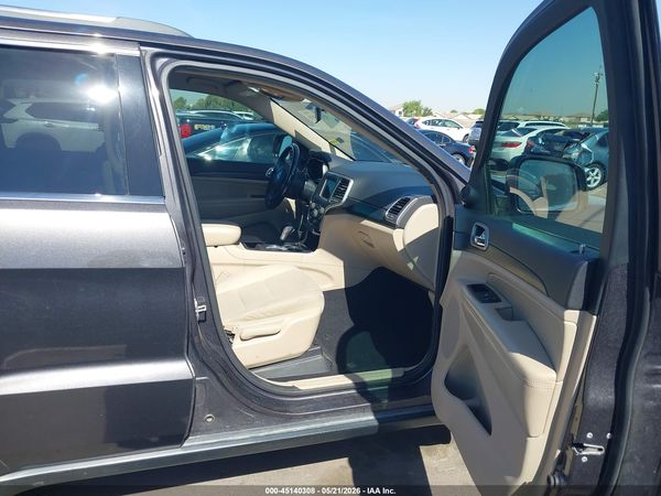 2019 JEEP GRAND CHEROKEE LAREDO E 4X2