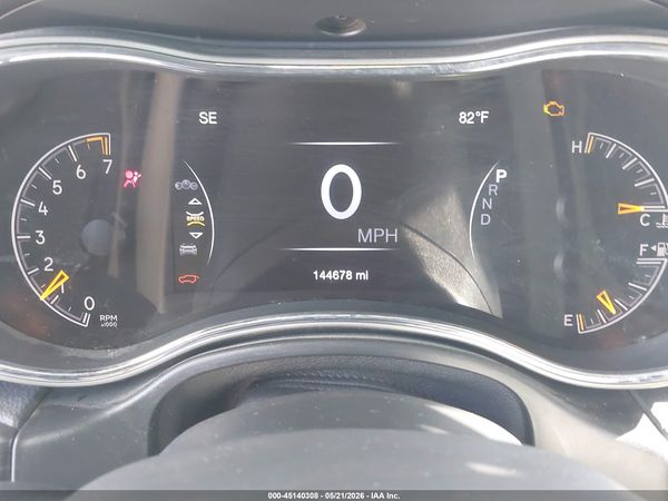 2019 JEEP GRAND CHEROKEE LAREDO E 4X2