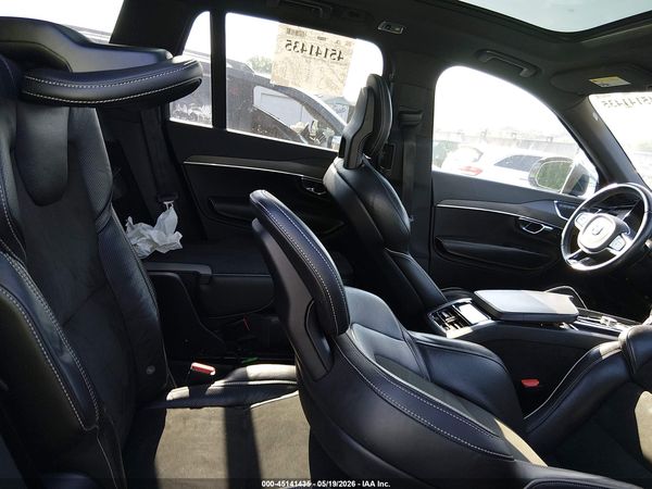 2016 VOLVO XC90 T6 R-DESIGN