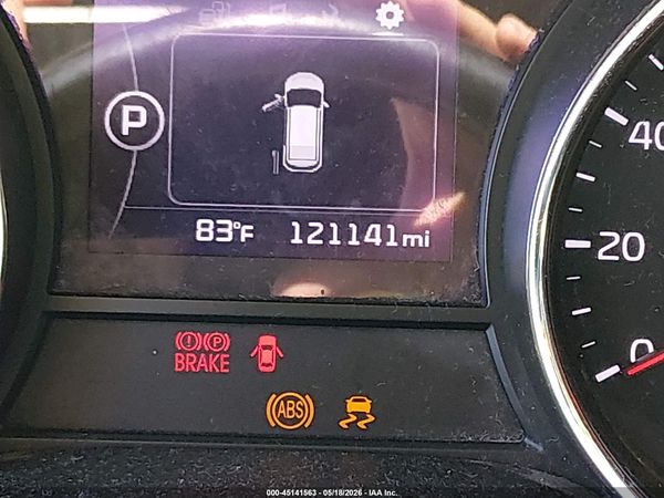 2017 KIA SEDONA LX