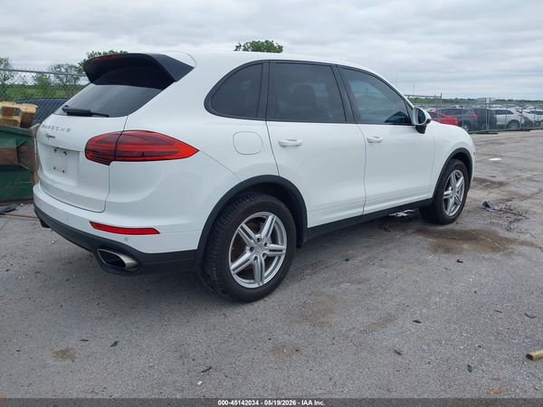 2016 PORSCHE CAYENNE