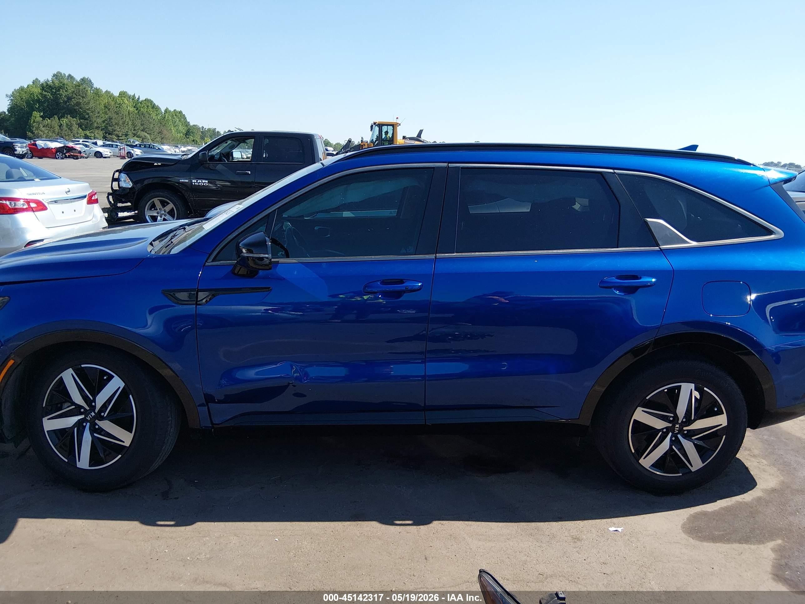 2021 KIA SORENTO EX