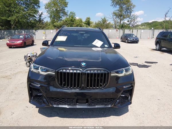2022 BMW X7 M50I