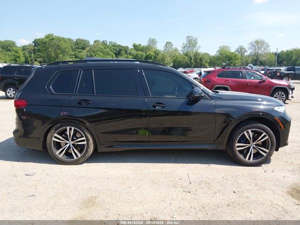 2022 BMW X7 M50I