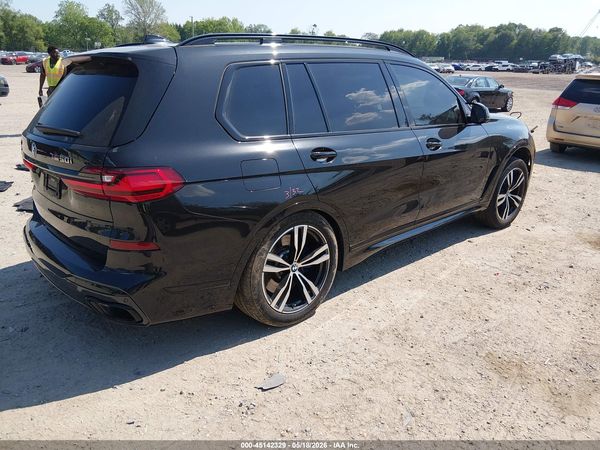 2022 BMW X7 M50I