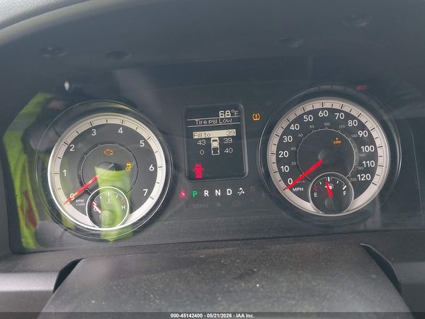 2019 RAM 1500 CLASSIC EXPRESS  4X4 6'4 BOX