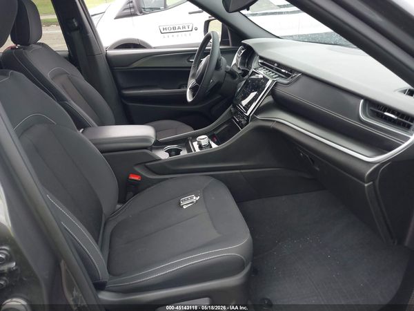 2024 JEEP GRAND CHEROKEE L LAREDO X 4X4