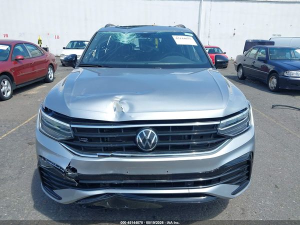 2024 VOLKSWAGEN TIGUAN 2.0T SE R-LINE BLACK — I115