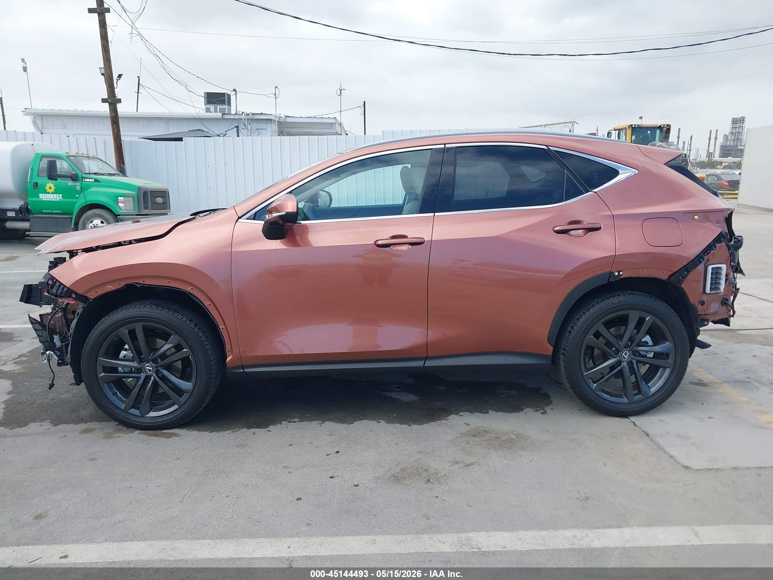 2025 LEXUS NX 450H+ LUXURY