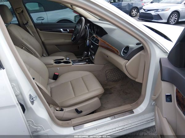 2012 MERCEDES-BENZ C 250 LUXURY/SPORT