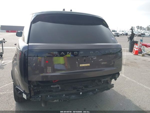 2025 LAND ROVER RANGE ROVER P400 SE