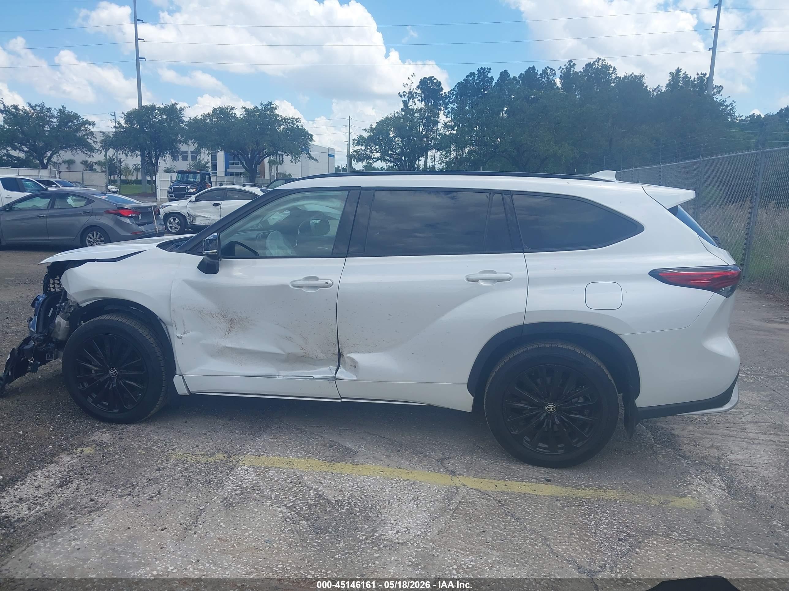 2023 TOYOTA HIGHLANDER XSE