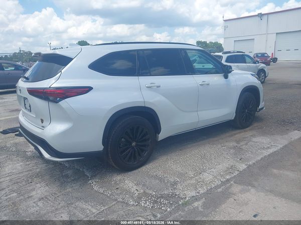 2023 TOYOTA HIGHLANDER XSE